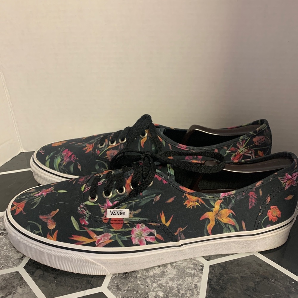 Vans men’s lace up size 12 with floral print